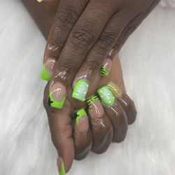 Veteran Nails & Spa - Custom design by Brianna.