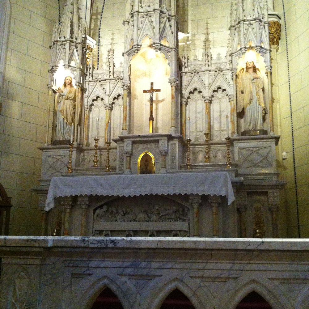 Loretto Chapel - Loretto Chapel Alter - Churches Near Me - Santa Fe, New Mexico Loretto Chapel - Loretto Chapel Alter - Churches Near Me - Santa Fe, New Mexico