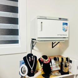 The Beauty Lounge