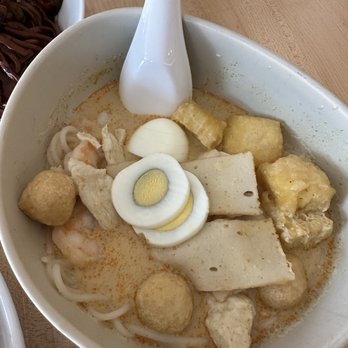 Kapitan - Nyonya Curry Laksa Lemak - Asian Fusion Near Me - Chicago, Illinois