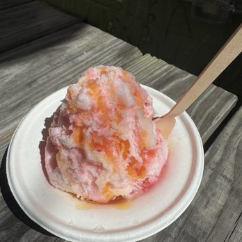Le Petit Ananas Cafe - POG syrup with guava puree and sweetened condensed milk - Shaved Ice Near Me - Arlington , Virginia Le Petit Ananas Cafe - POG syrup with guava puree and sweetened condensed milk - Shaved Ice Near Me - Arlington , Virginia