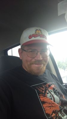 Ed's Home Contractor Service Logo