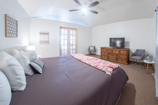 The Monarch Motel by null