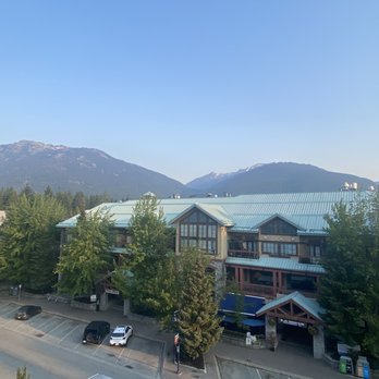 Summit Lodge Boutique Hotel - View from deck - Hotels Near Me - Whistler, British Columbia Summit Lodge Boutique Hotel - View from deck - Hotels Near Me - Whistler, British Columbia