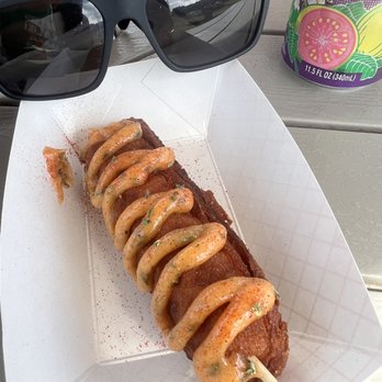 Hula Ula Dancing Lobster - Lobster Dog - Food Trucks Near Me - Kahuku, Hawaii