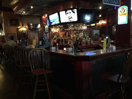 Darwin's Piano Bar by null