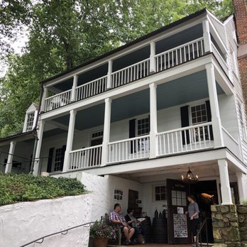 Michie Tavern - Landmarks & Historical Buildings Near Me - Charlottesville, Virginia Michie Tavern - Landmarks & Historical Buildings Near Me - Charlottesville, Virginia