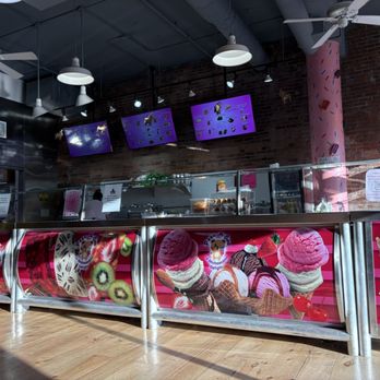Peek A Boo Delight - Ice Cream & Frozen Yogurt Near Me - Eugene, Oregon