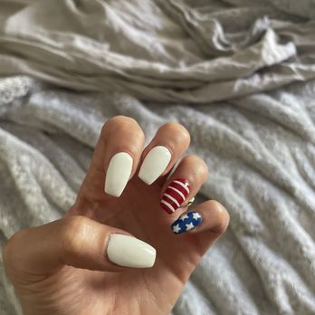 Luxi Nails - Holly! - Nail Salons Near Me - Santee, California