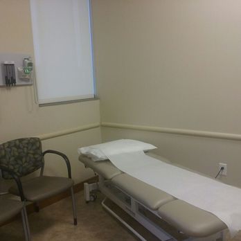 UPMC Specialty Care - Other half of exam room. - Medical Centers Near Me - Wexford, Pennsylvania UPMC Specialty Care - Other half of exam room. - Medical Centers Near Me - Wexford, Pennsylvania