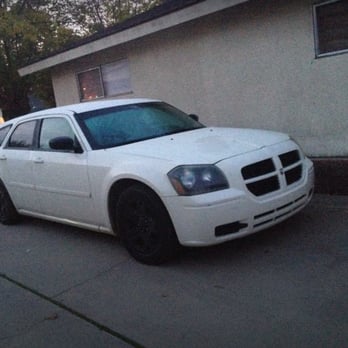 Auto Depot - 05 dodge magnum - Used Car Dealers Near Me - Madera, California