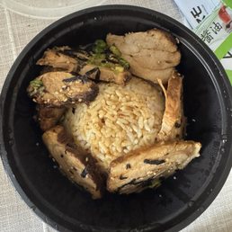 Pork Chashu Don(Served with miso soup) Pork Chashu Don(Served with miso soup)