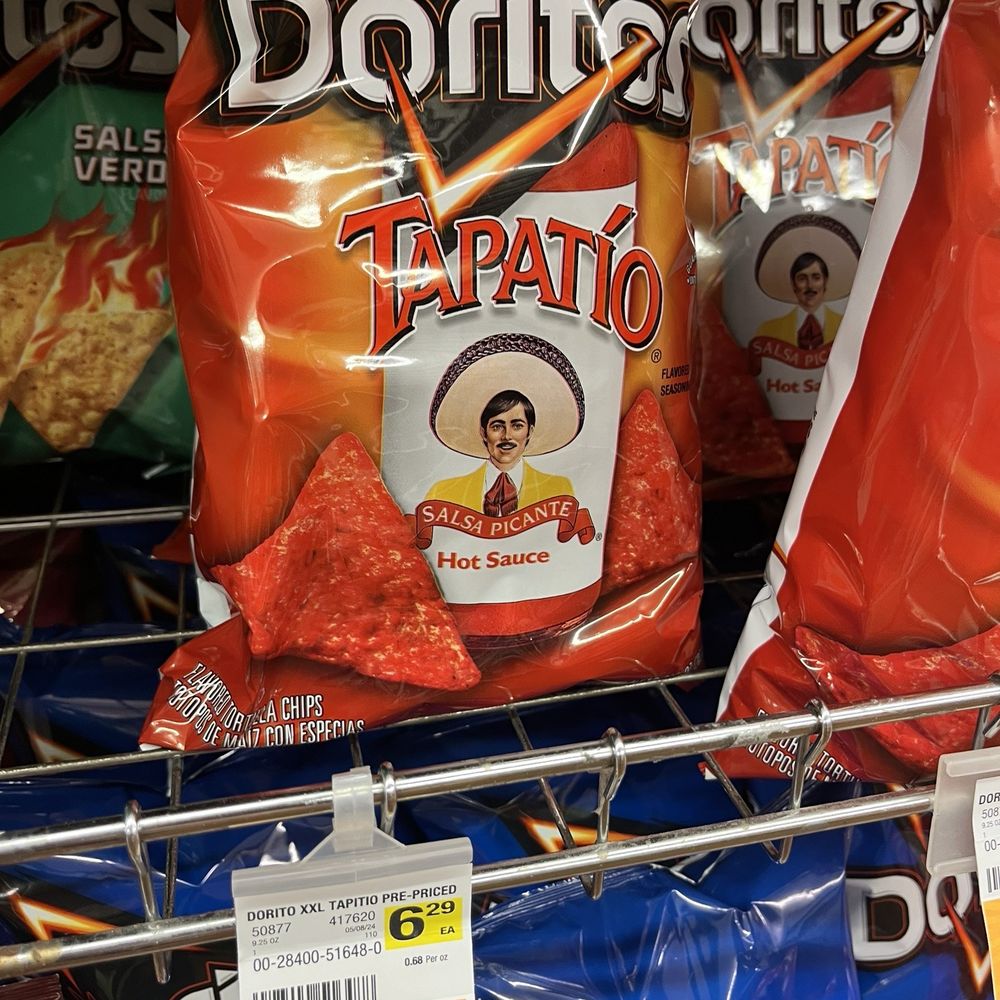 Ray's Food Place - Grocery Near Me - Mount Shasta, California