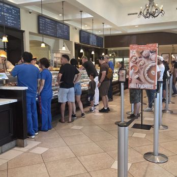 Porto's Bakery & Cafe - Bakeries Near Me - Burbank, California
