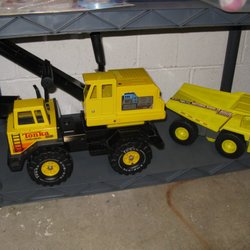 Toys N Treasures