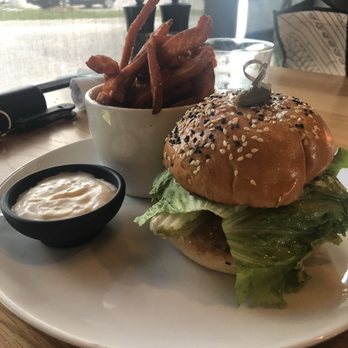 Moxies - Lounges Near Me - Plano, Texas Moxies - Lounges Near Me - Plano, Texas