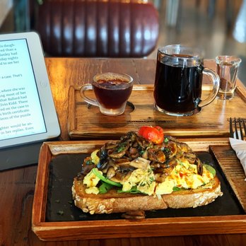 Aroma Craft Coffee - Pull over coffee, mushroom toast - Coffee Roasteries Near Me - Walnut, California