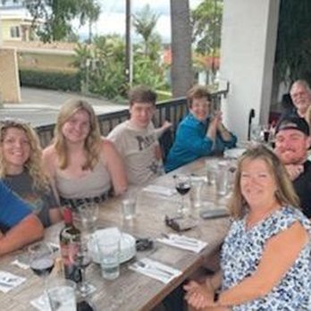 Cassano's - Family Fun! - Pizza Near Me - San Clemente, California