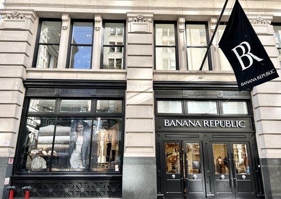 Banana Republic by null
