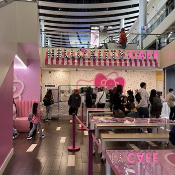 Hello Kitty Cafe - Themed Cafes Near Me - Las Vegas, Nevada