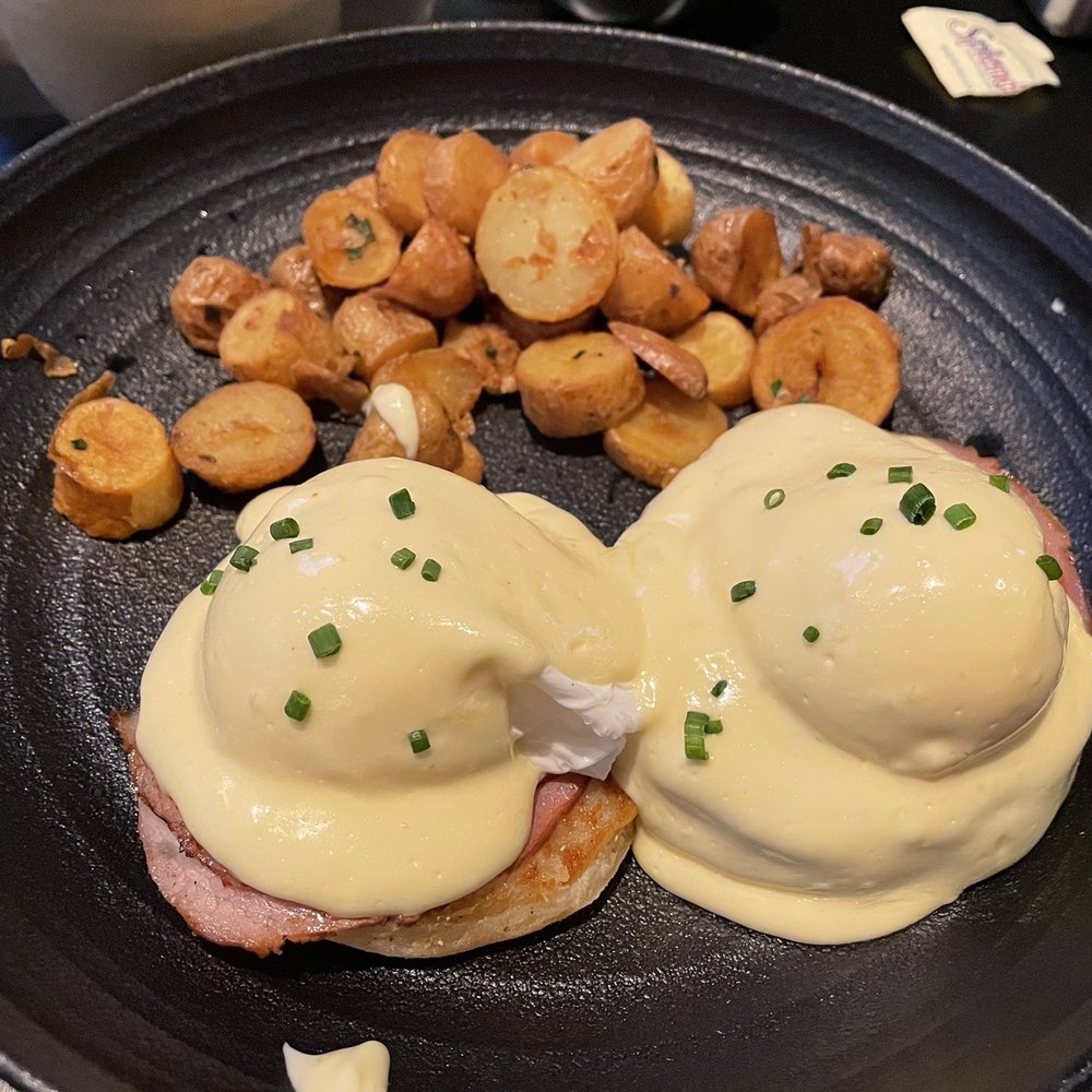 The Commoner - Eggs Classic Benedict - New American Near Me - Pittsburgh, Pennsylvania The Commoner - Eggs Classic Benedict - New American Near Me - Pittsburgh, Pennsylvania