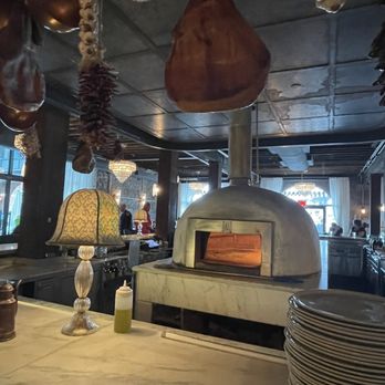 Cecconi's Dumbo - Italian Near Me - Brooklyn, New York Cecconi's Dumbo - Italian Near Me - Brooklyn, New York
