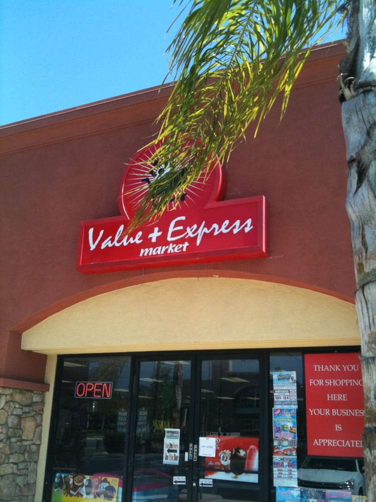 Value + Express Market Logo