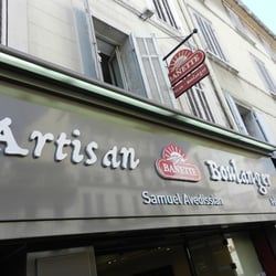 Pains et Macarons