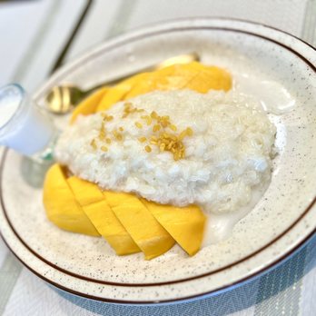 Golden Spoon - Mango Sticky Rice - Thai Near Me - Manteca, California Golden Spoon - Mango Sticky Rice - Thai Near Me - Manteca, California