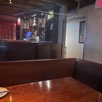 Eleven - Upstairs seating - New American Near Me - Pittsburgh, Pennsylvania Eleven - Upstairs seating - New American Near Me - Pittsburgh, Pennsylvania