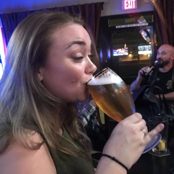 Rubys Sports Bar - Cold beer and decent patrons - Sports Bars Near Me - Westminster, California