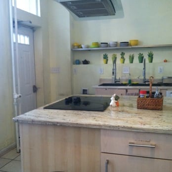 DC Lofty - Kitchen - Hostels Near Me - Washington, DC, District of Columbia DC Lofty - Kitchen - Hostels Near Me - Washington, DC, District of Columbia