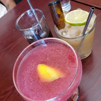 Parla - Pineapple hibiscus shrub - Italian Near Me - Boston, Massachusetts Parla - Pineapple hibiscus shrub - Italian Near Me - Boston, Massachusetts