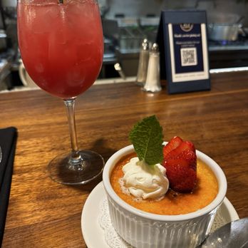 13 Coins Pioneer Square - The vanilla bean creme brulee and pink rosita spritz (non-alcoholic). So delicious!! - American Near Me - Seattle, Washington 13 Coins Pioneer Square - The vanilla bean creme brulee and pink rosita spritz (non-alcoholic). So delicious!! - American Near Me - Seattle, Washington
