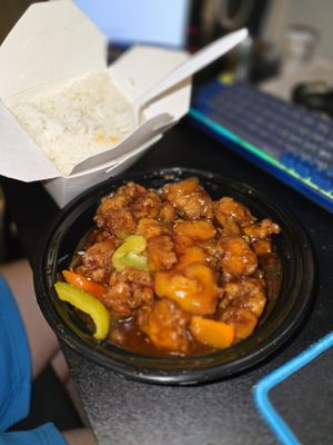 Su's Chinese Cuisine by null