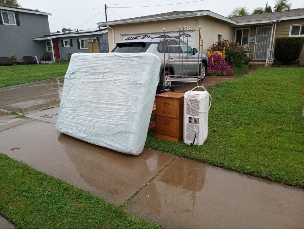 UR CALL JUNK REMOVAL Updated October 2024 Request a Quote 17