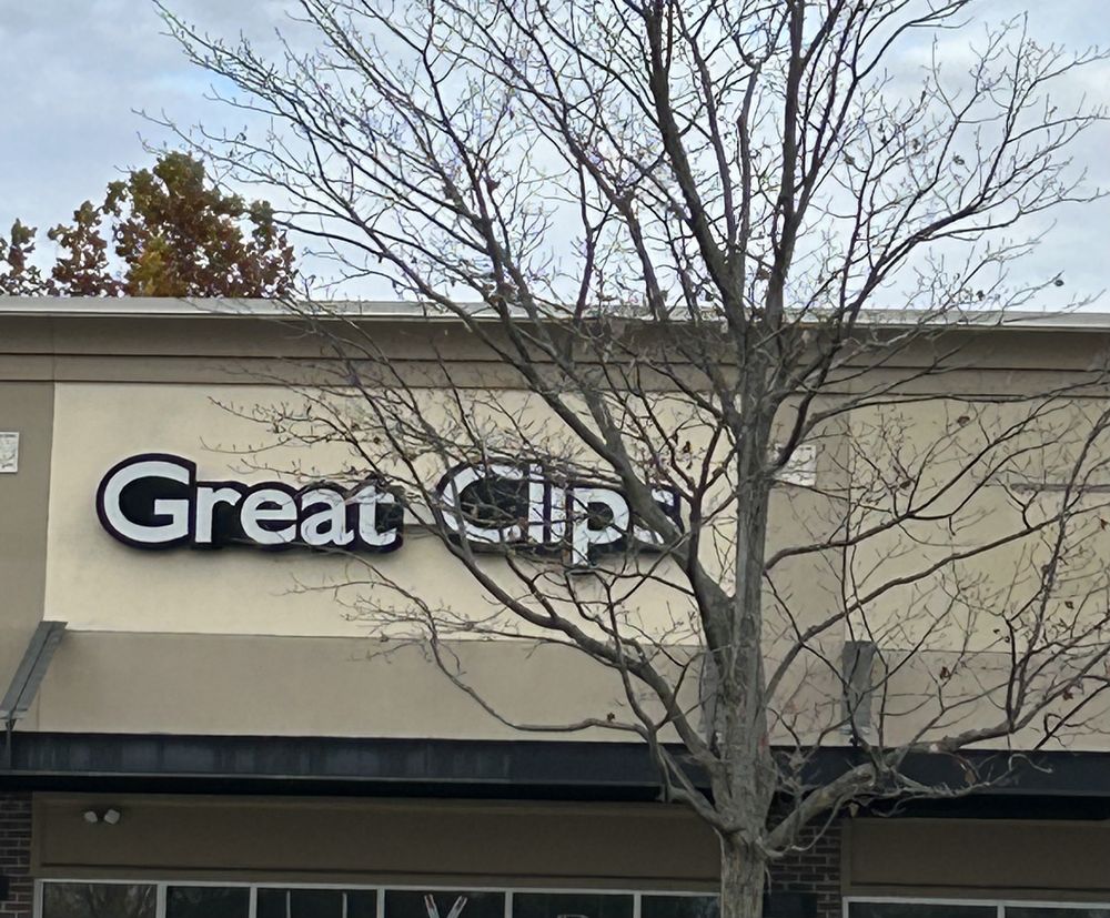 GREAT CLIPS 376 E Hanes Mill Rd, WinstonSalem, North Carolina Hair