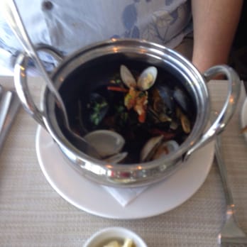 360 Restaurant - Mussels & clams appetizer - Canadian (New) Near Me - Toronto, Ontario 360 Restaurant - Mussels & clams appetizer - Canadian (New) Near Me - Toronto, Ontario