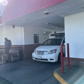 In-N-Out Burger - Burgers Near Me - Pasadena, California In-N-Out Burger - Burgers Near Me - Pasadena, California