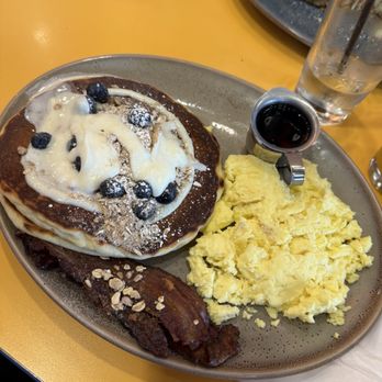 Early Bird Shadow Lake - Breakfast & Brunch Near Me - Papillion, Nebraska Early Bird Shadow Lake - Breakfast & Brunch Near Me - Papillion, Nebraska