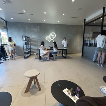 Hey Tea - Interior - Bubble Tea Near Me - Irvine, California