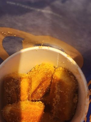 Auntie Anne's by null