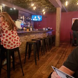 3 Keys Restaurant and Georgetown Tavern