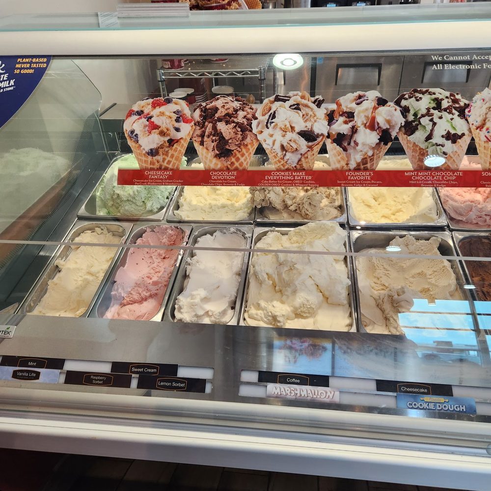 Cold Stone Creamery - Ice Cream & Frozen Yogurt Near Me - Reno, Nevada