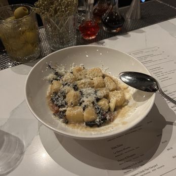 Daisies - Gnocchi pasta - Pasta Shops Near Me - Chicago, Illinois Daisies - Gnocchi pasta - Pasta Shops Near Me - Chicago, Illinois
