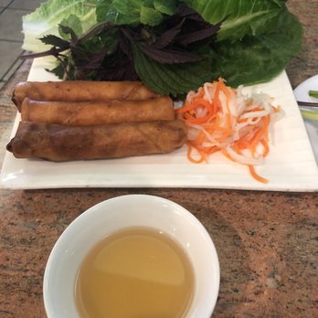 Pho Ao Sen - Over cooked egg rolls - Vietnamese Near Me - Oakland, California Pho Ao Sen - Over cooked egg rolls - Vietnamese Near Me - Oakland, California
