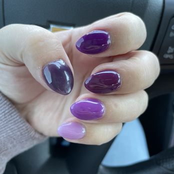 5 Star Nails - Short almond - Nail Salons Near Me - Noblesville, Indiana