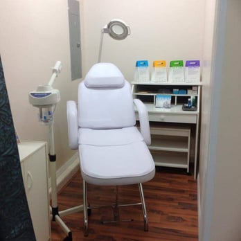 Veiled Beauty - Pictures of spa room - Hair Salons Near Me - Raleigh, North Carolina Veiled Beauty - Pictures of spa room - Hair Salons Near Me - Raleigh, North Carolina