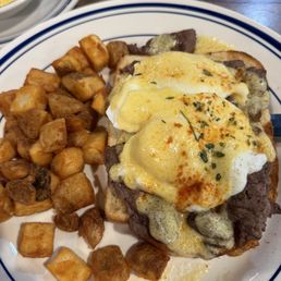 Steak Benedict