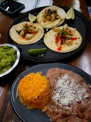 El Chingon Bistro by null